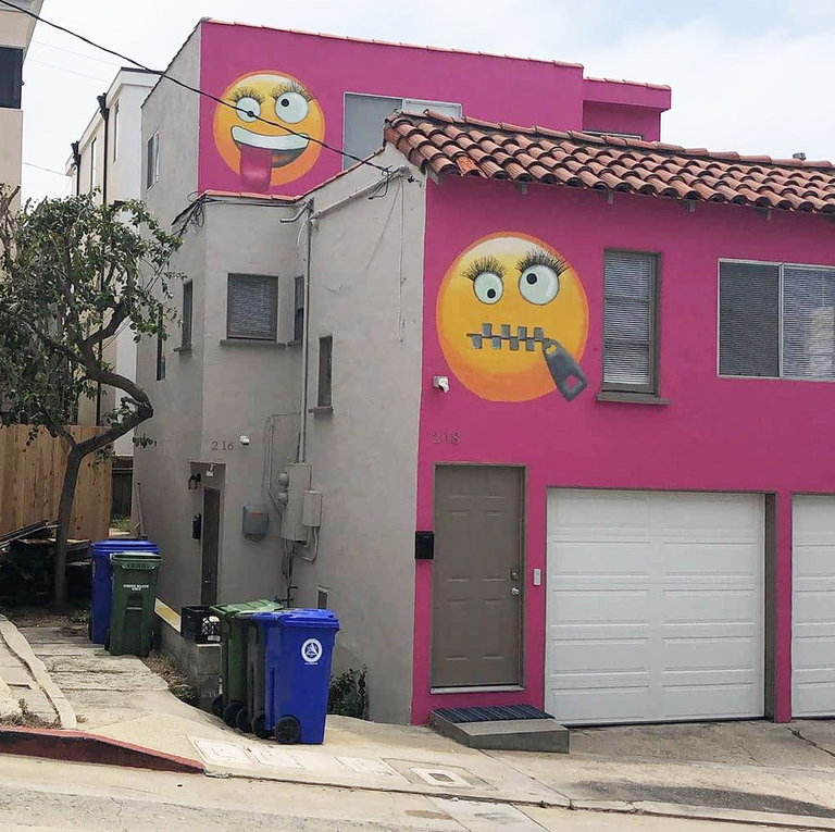 pink emoji house in manhattan beach